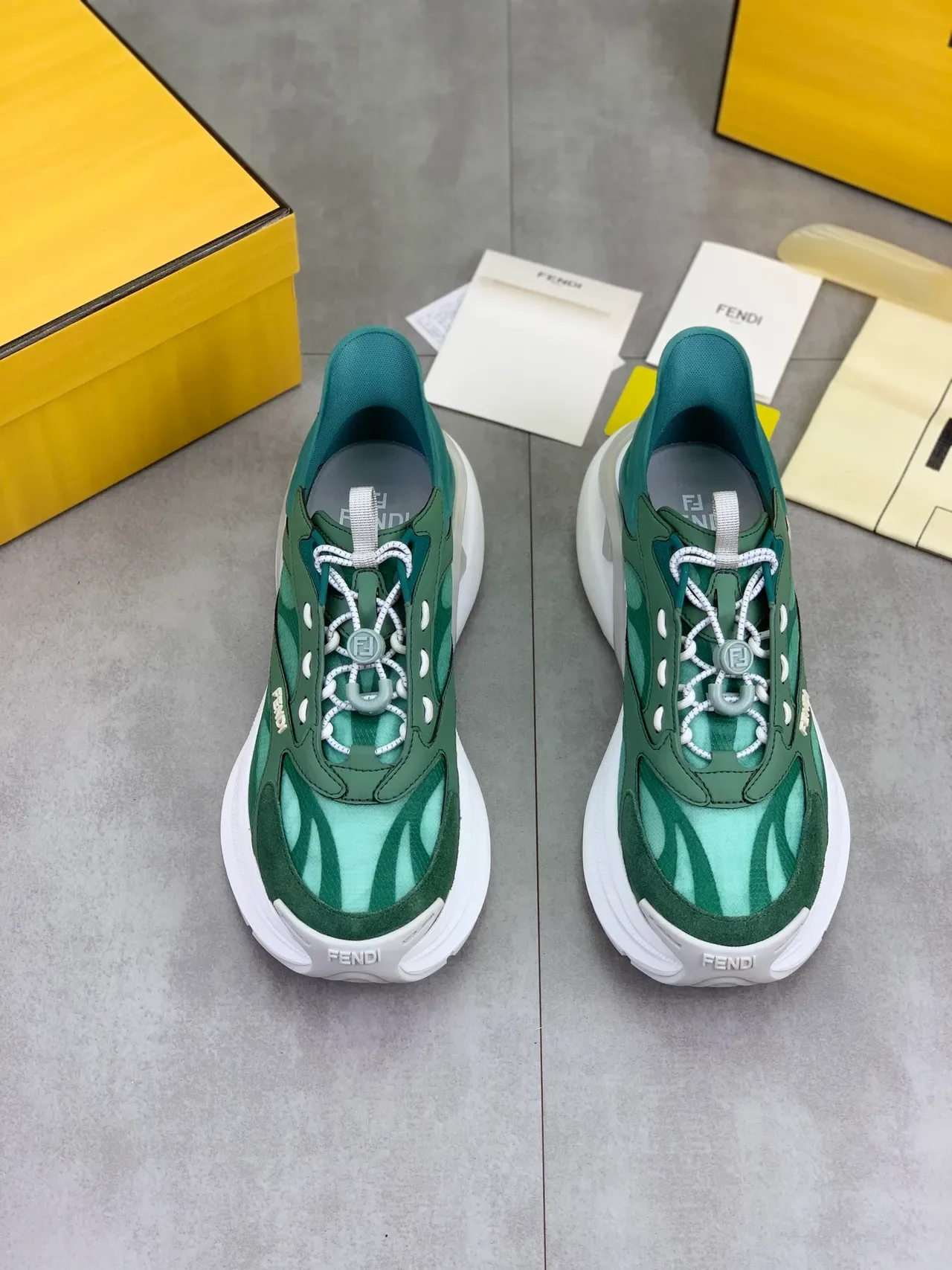 Fendi Run Away Vert et Blanc Malla Layered Et Suede Supérieur Semelle Plateforme Sculptée Sneakers Chunky 5