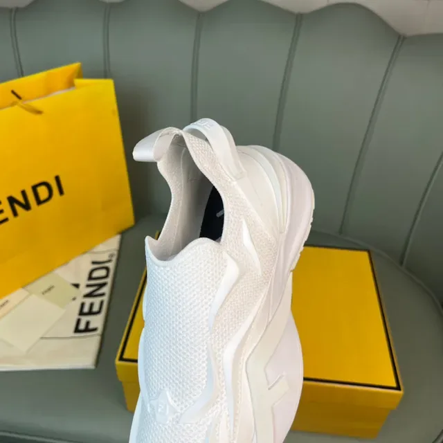 Fendi Tênis Chunky Brancos Slip-On de Tricô 3