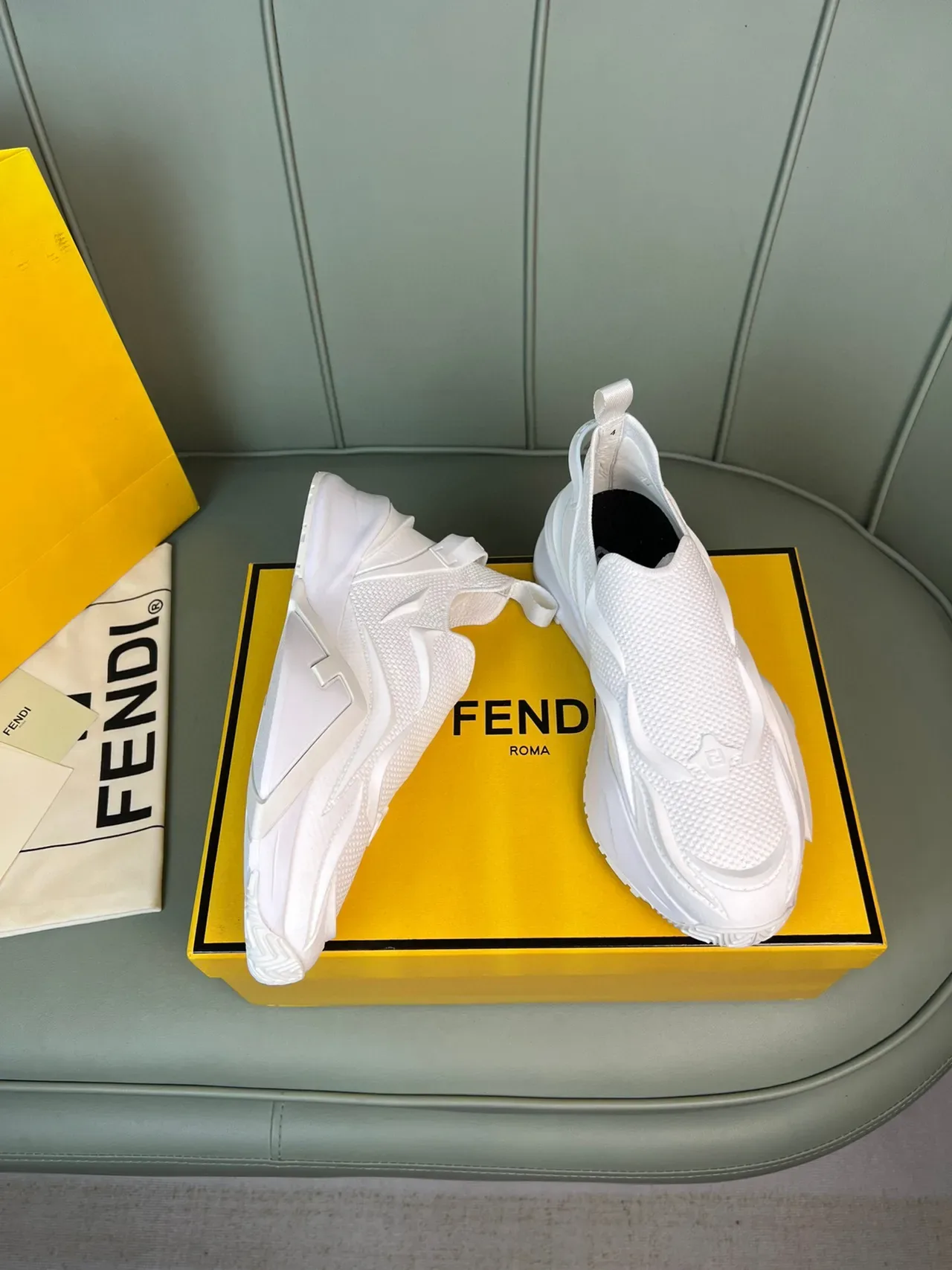 Fendi Tênis Chunky Brancos Slip-On de Tricô 4