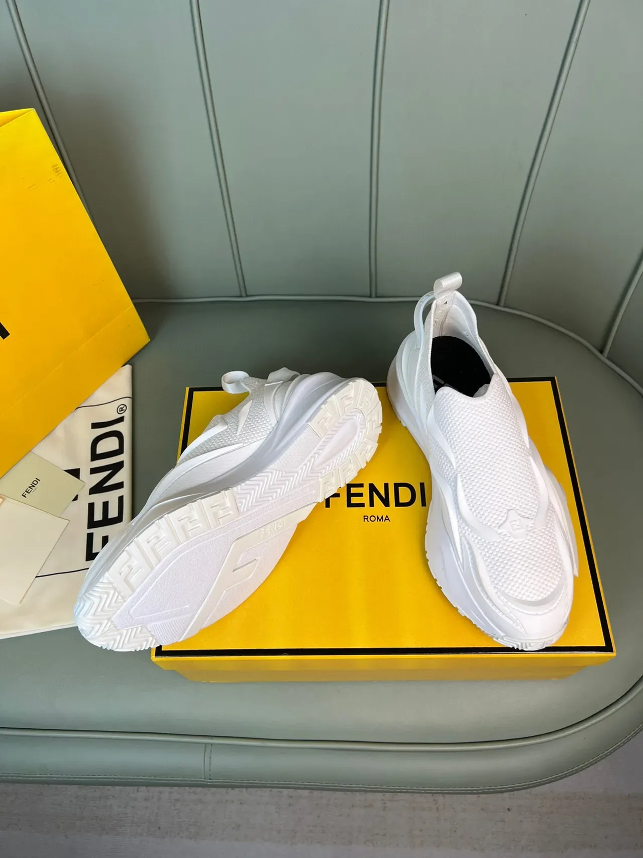 Fendi Tênis Chunky Brancos Slip-On de Tricô 6