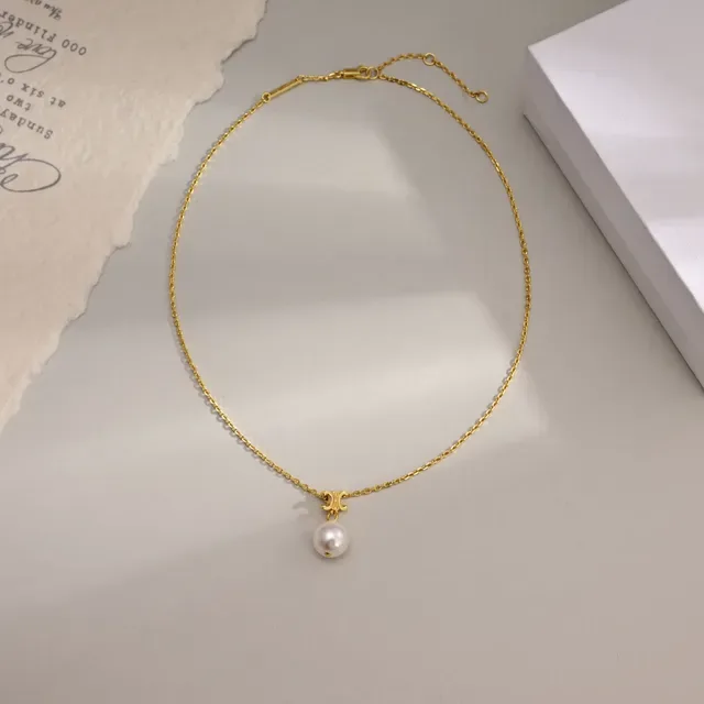 AnOrange Gold White Chain Interlocking Logo Pendant Necklace 2