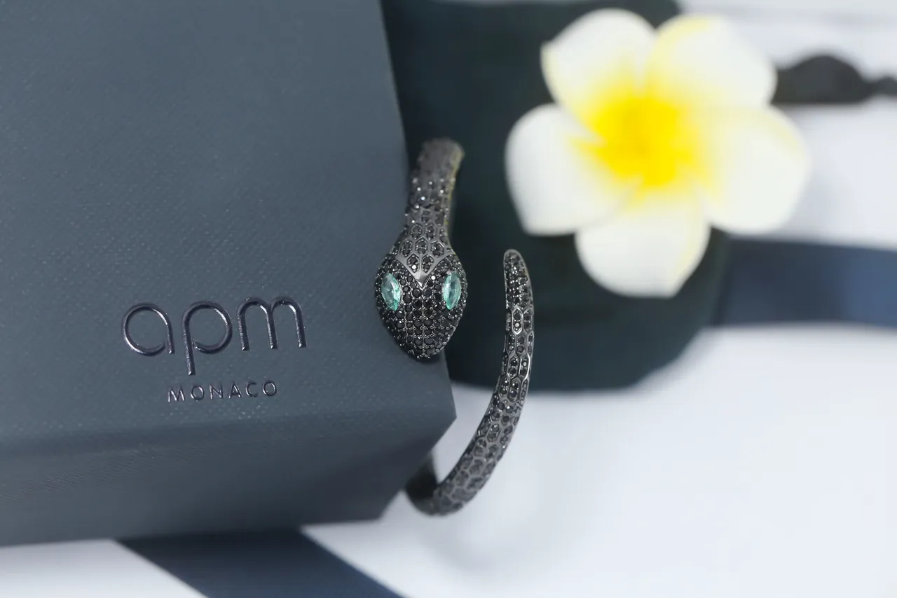 apm MONACO Black Blue Snake-Shaped Pavé-Set Stones Bracelet 8