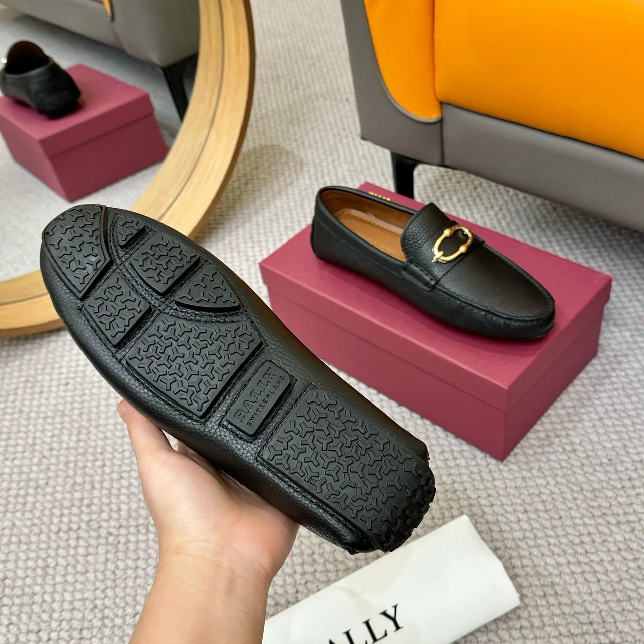Bally Loafer Black Gold Pebbled Leather Horsebit Buckle Loafer 7