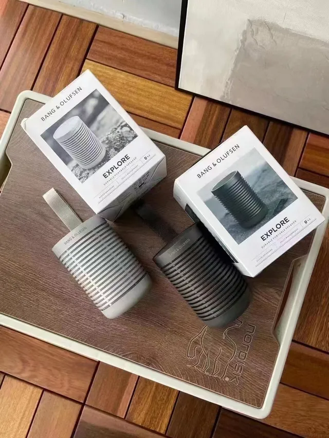 Bang & Olufsen Explore Black Gray Ribbed Aluminum Body Cylindrical Form Portable Speaker 4
