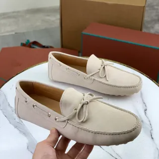 भेज-भूरा सुड Moc-Toe स्टिचिंग लोफर