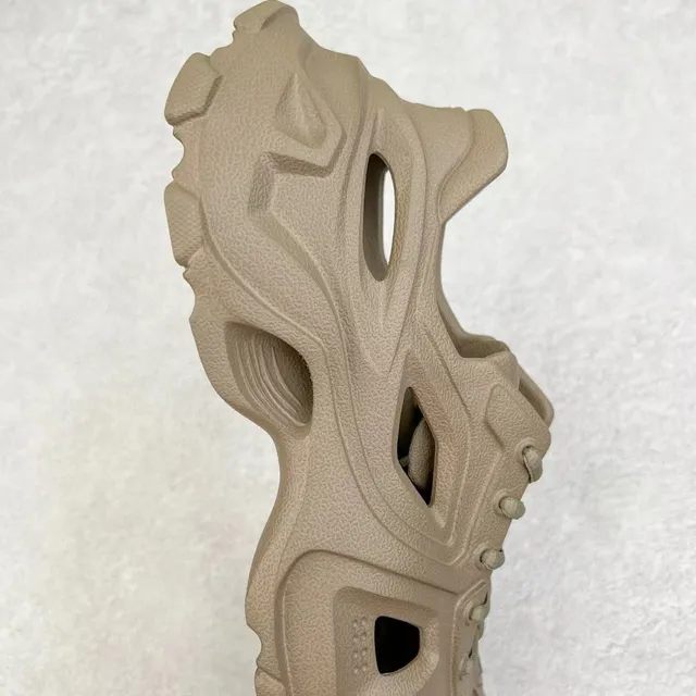 Beige Monolítico Moldado Construcción Ventilado Corte Diseño Atasco 5