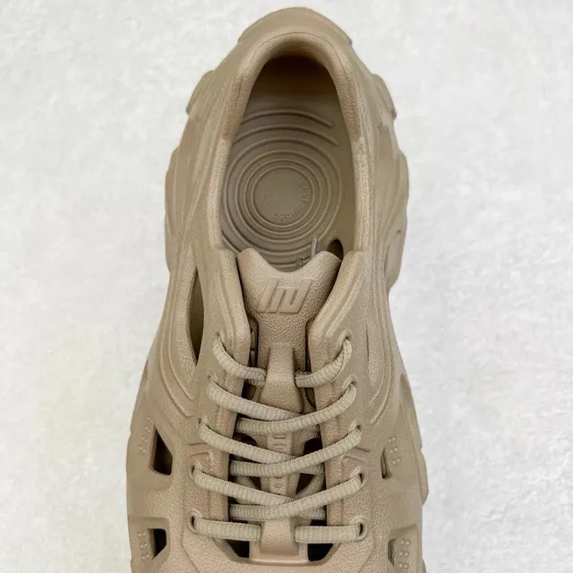 Beige Monolítico Moldado Construcción Ventilado Corte Diseño Atasco 6