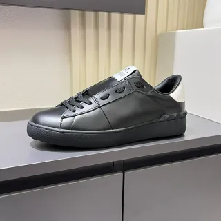 Tênis lifestyle com plataforma preto e branco