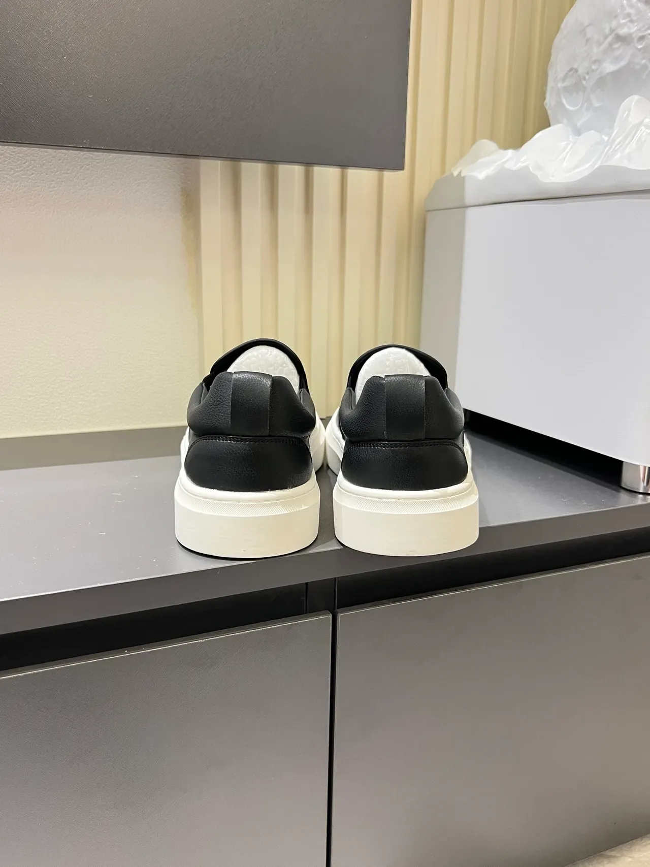Black Checkered-Texture Slip-On Platform Casual Shoes 2