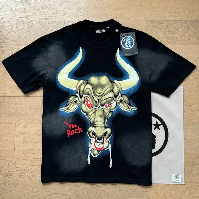 Black Double-Sided Graphic Print WWE WrestleMania Bull and Rocky T-Shirt 9