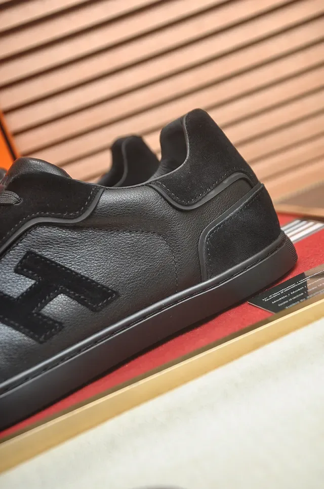 Black Mixed-Material Logo-Side Panel Lifestyle Sneaker 2