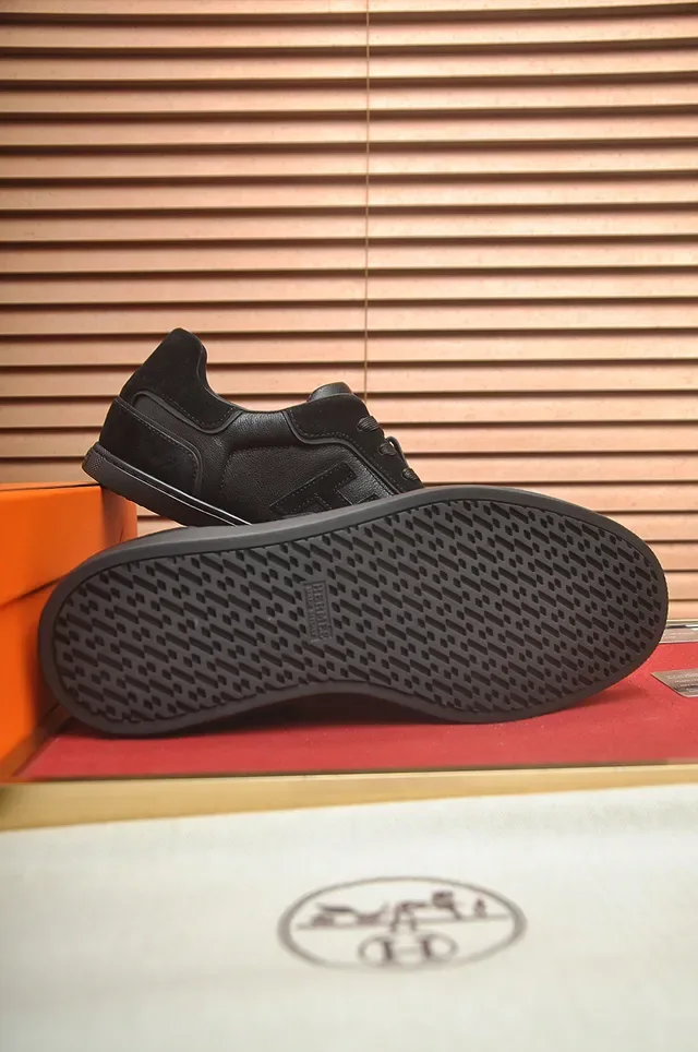 Black Mixed-Material Logo-Side Panel Lifestyle Sneaker 3