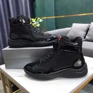 Tênis lifestyle alto preto de patent e mesh