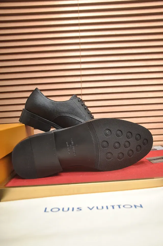 Zapatos Oxford de cuero granulado negro con punta de gorra 3