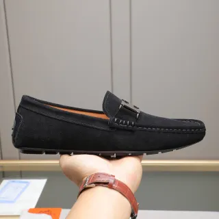 黑色麂皮扣带乐福鞋