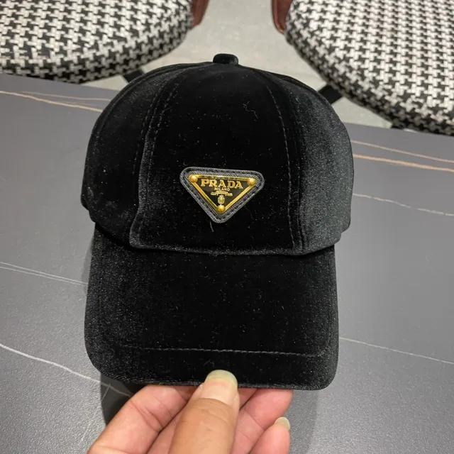 Casquette de baseball noire texturée en velours structurée 7