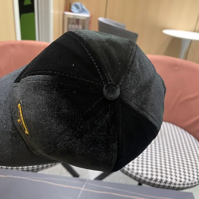 Casquette de baseball noire texturée en velours structurée 11