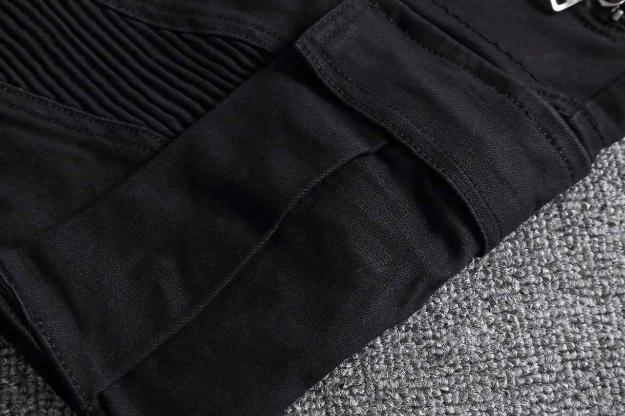 Black Zippered Cargo Moto Shorts 10