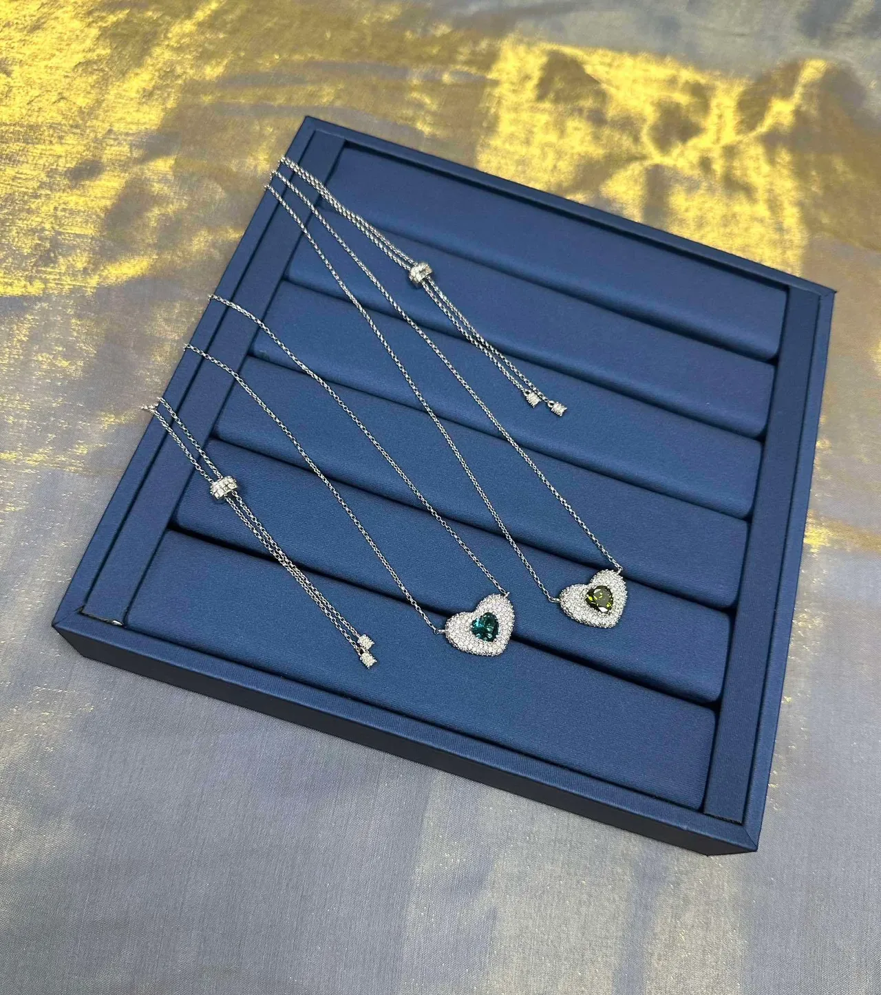 Blue Green Heart-Shaped Pendant Pavé-Set Necklace 7