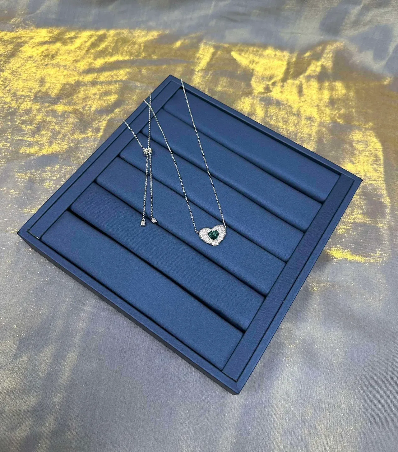 Blue Green Heart-Shaped Pendant Pavé-Set Necklace 8