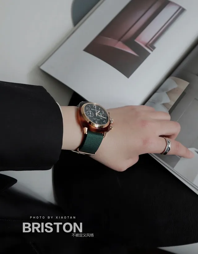 BRISTON Clubmaster Chronograph Cadran Vert Foncé Boîtier Or Rose Bracelet NATO Montre Mécanique 3