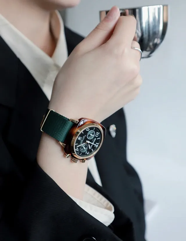 BRISTON Clubmaster Chronograph Cadran Vert Foncé Boîtier Or Rose Bracelet NATO Montre Mécanique 6