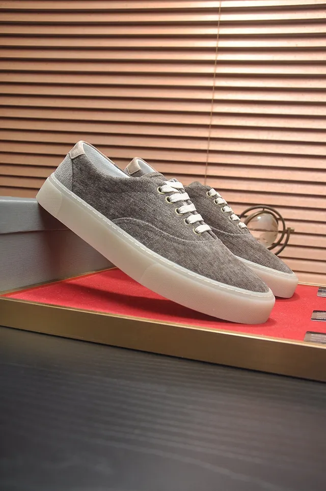 Brown Beige Low-Top Lace-Up Canvas Shoes 3