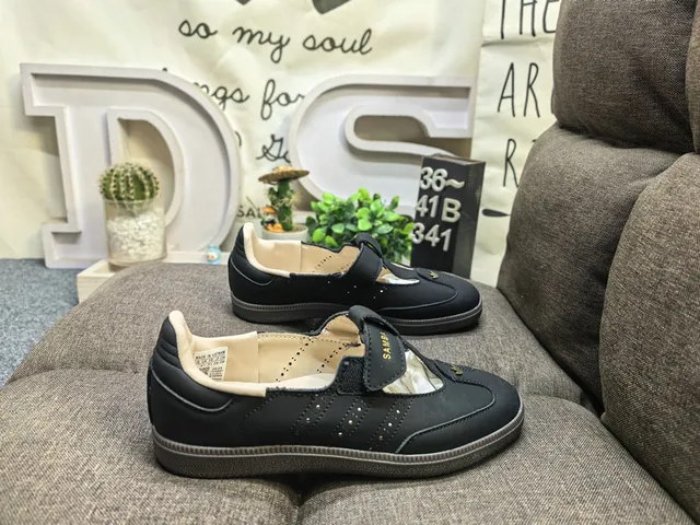 Brown Leather-Like Strap Mary Jane Shoes 21