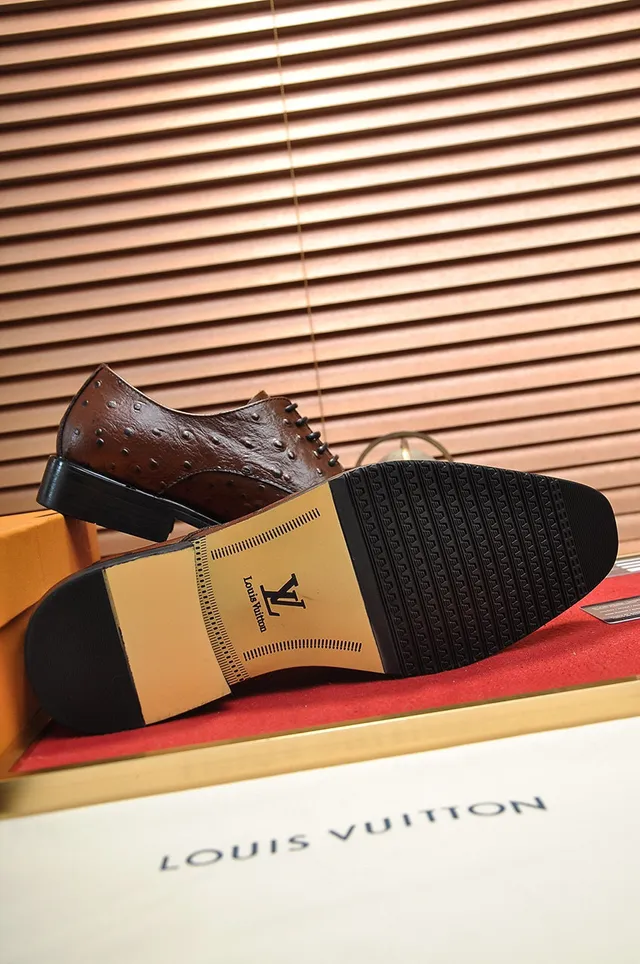 Brown Ostrich-Textured Cap-Toe Oxford Shoes 4