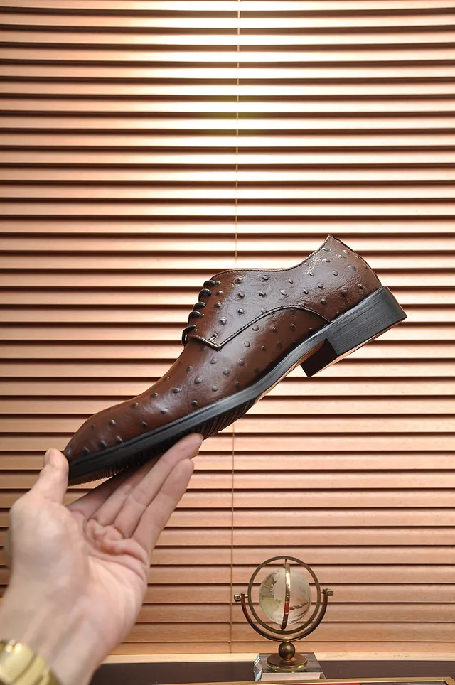 Brown Ostrich-Textured Cap-Toe Oxford Shoes 6