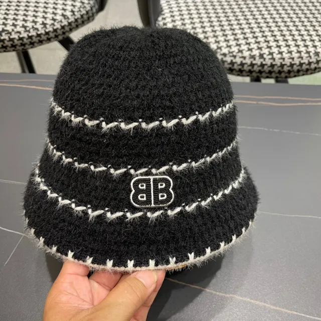 Charcoal Gray and White Knit Bucket Hat 2