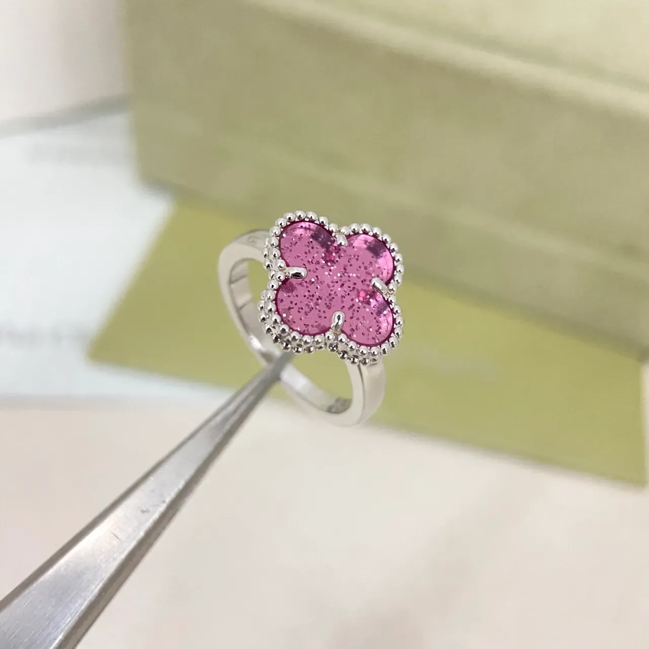Clover-Shaped Beaded Bezels Resin Inlay Rings 5