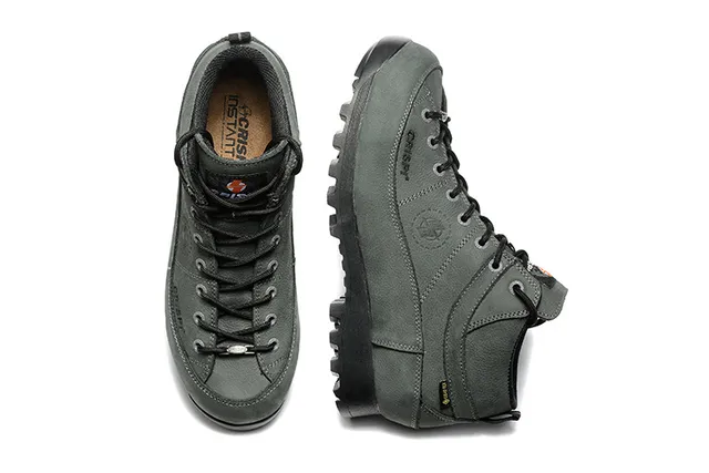 CRISPI بيج وأسود GORE-TEX أحذية المشي 15