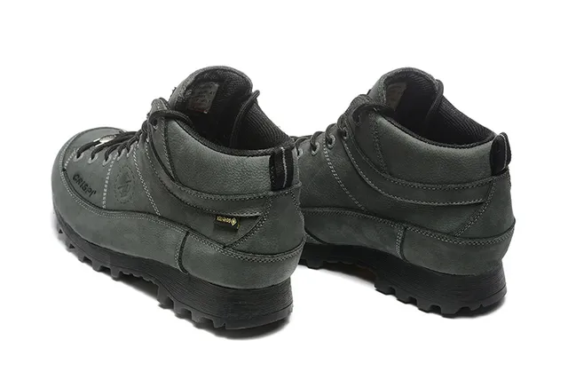 CRISPI بيج وأسود GORE-TEX أحذية المشي 16