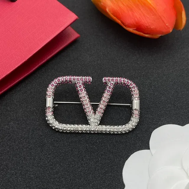 Crystal-Embellished Geometric V-Shaped Silver and Pink Brooch 6