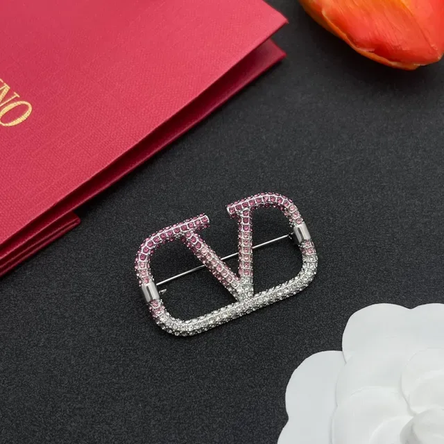 Crystal-Embellished Geometric V-Shaped Silver and Pink Brooch 8