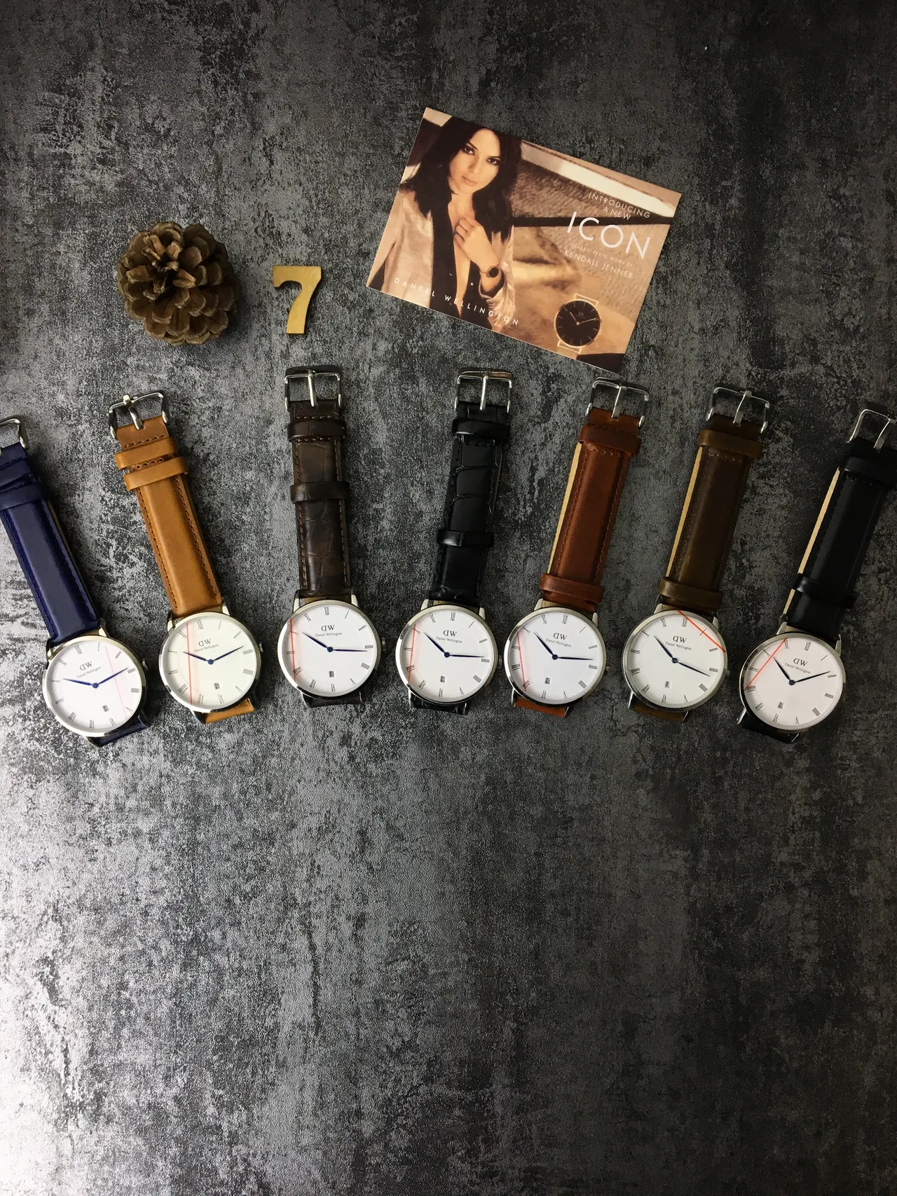 Daniel Wellington भूरी सोने की न्यूनतम पतली केस क्वार्ट्ज घड़ी 4