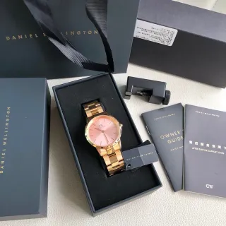 Daniel Wellington Classic Petite गुलाबी सोना गुलाबी डायल क्वार्ट्ज घड़ी