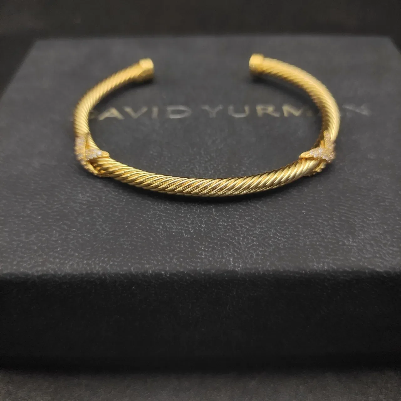 David Yurman Cable Classics Twisted Gold Pavé-Diamond Bracelet 9
