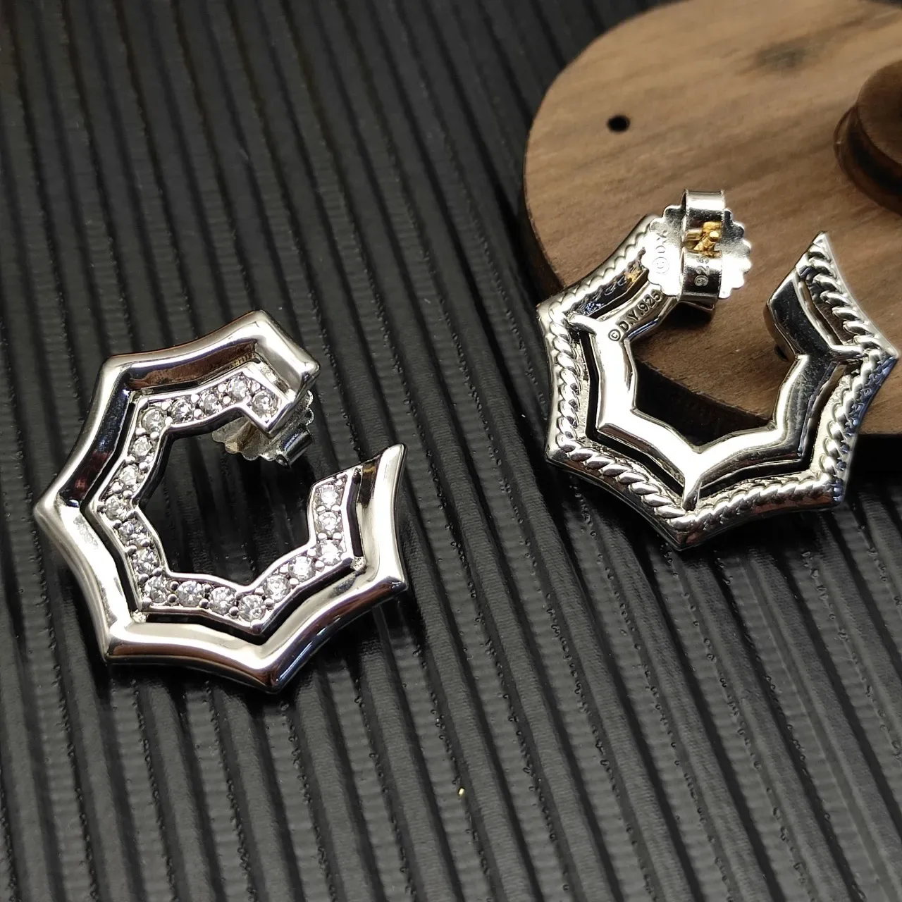 David Yurman Geometric Pavé Hexagon Hoop Earrings 7