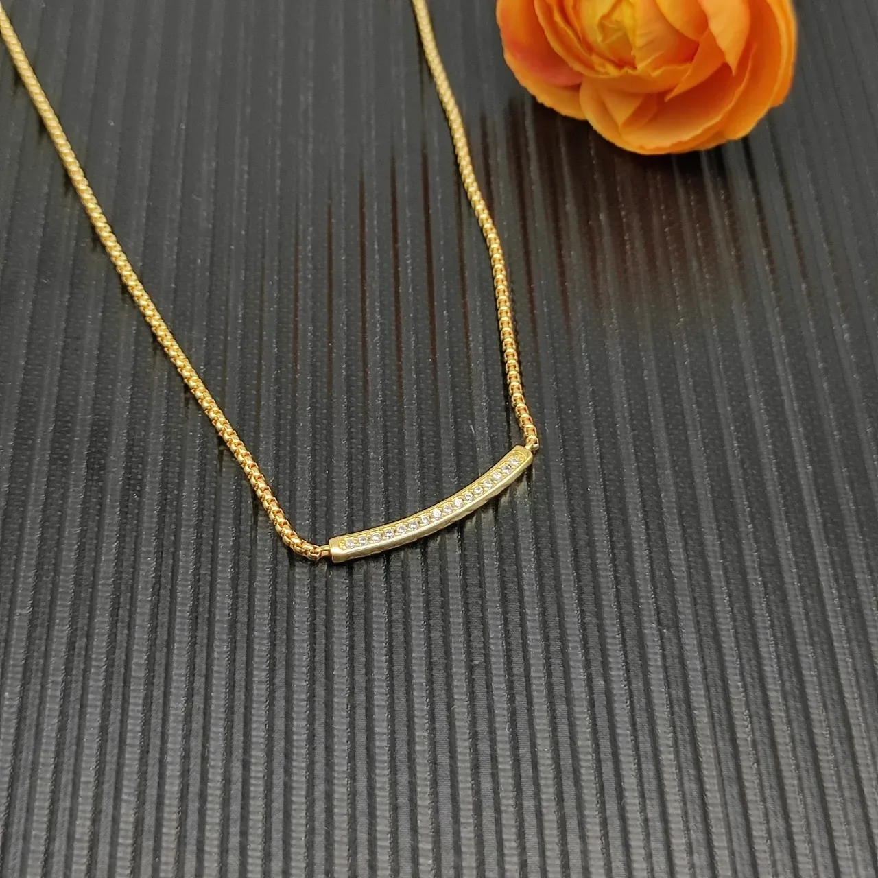David Yurman Gold Beige Box Chain Curved Bar Pendant Necklace 7