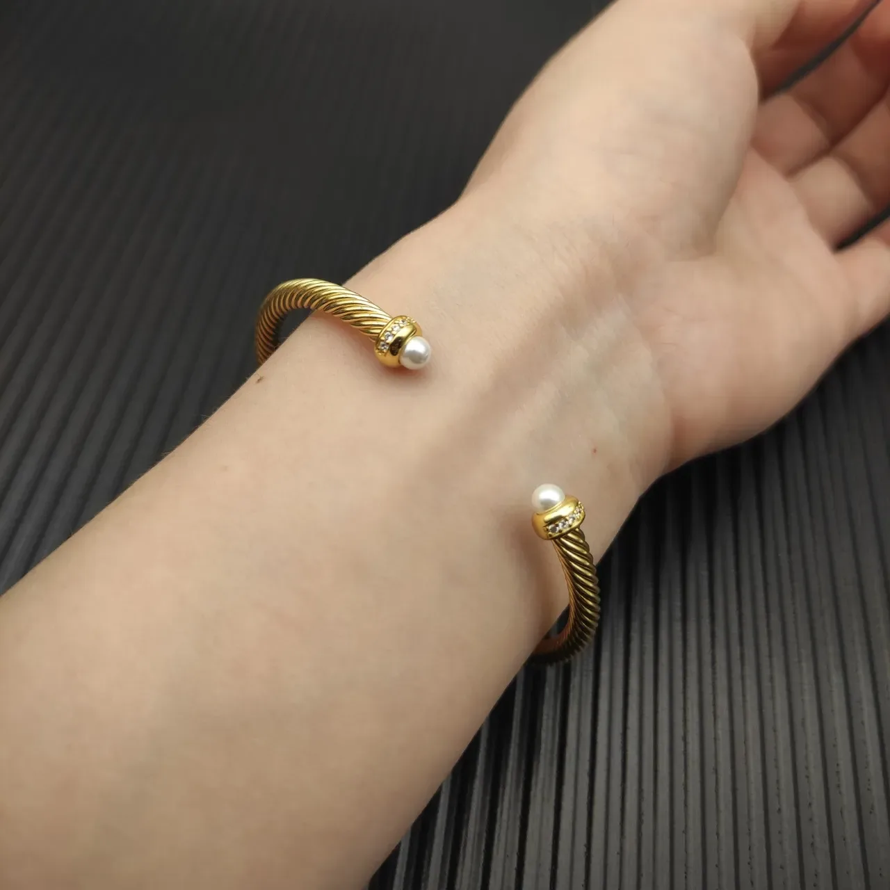 David Yurman Twisted Cable Pearl-End Gold-Toned Bracelet 8