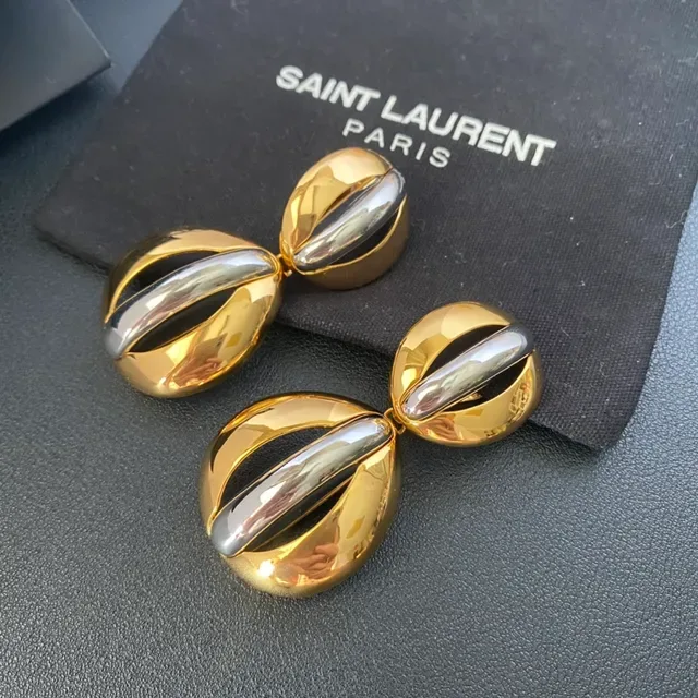 Dual-Tone Polished Oval Capsule Earrings 6