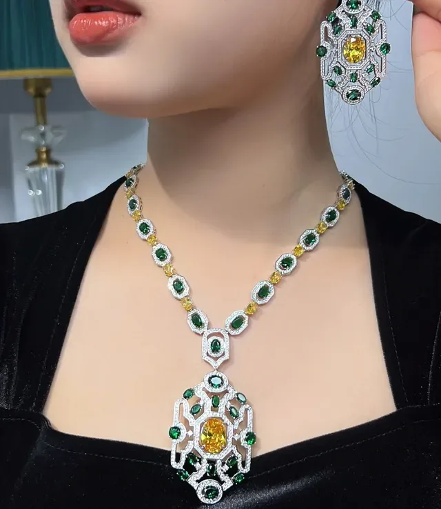 Emerald and Yellow Sapphire Gem-Set Pendant Necklace 6