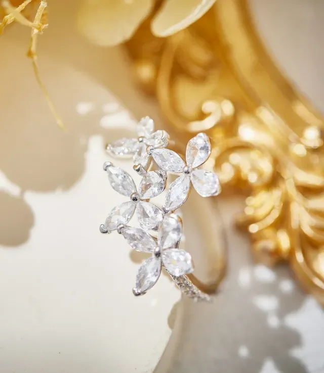 Floral Cluster Marquise-Cut Crystal Silver-Tone Ring 3