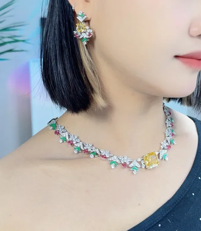 Floral Enamel and Gemstone Collar Necklace 4