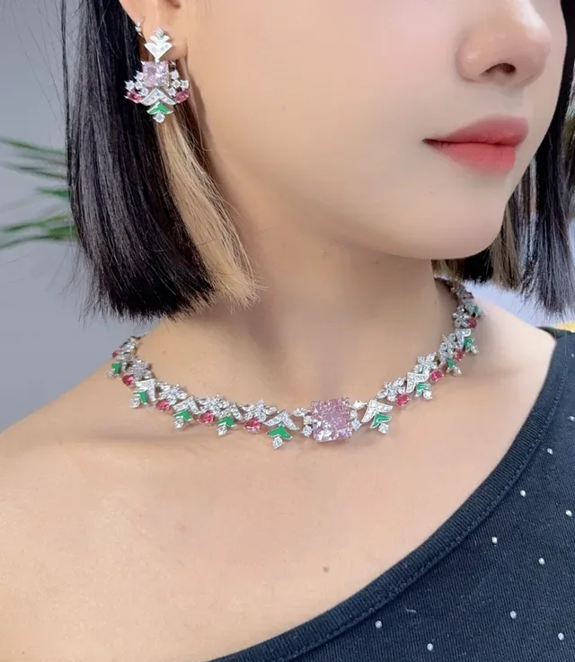 Floral Enamel and Gemstone Collar Necklace 8