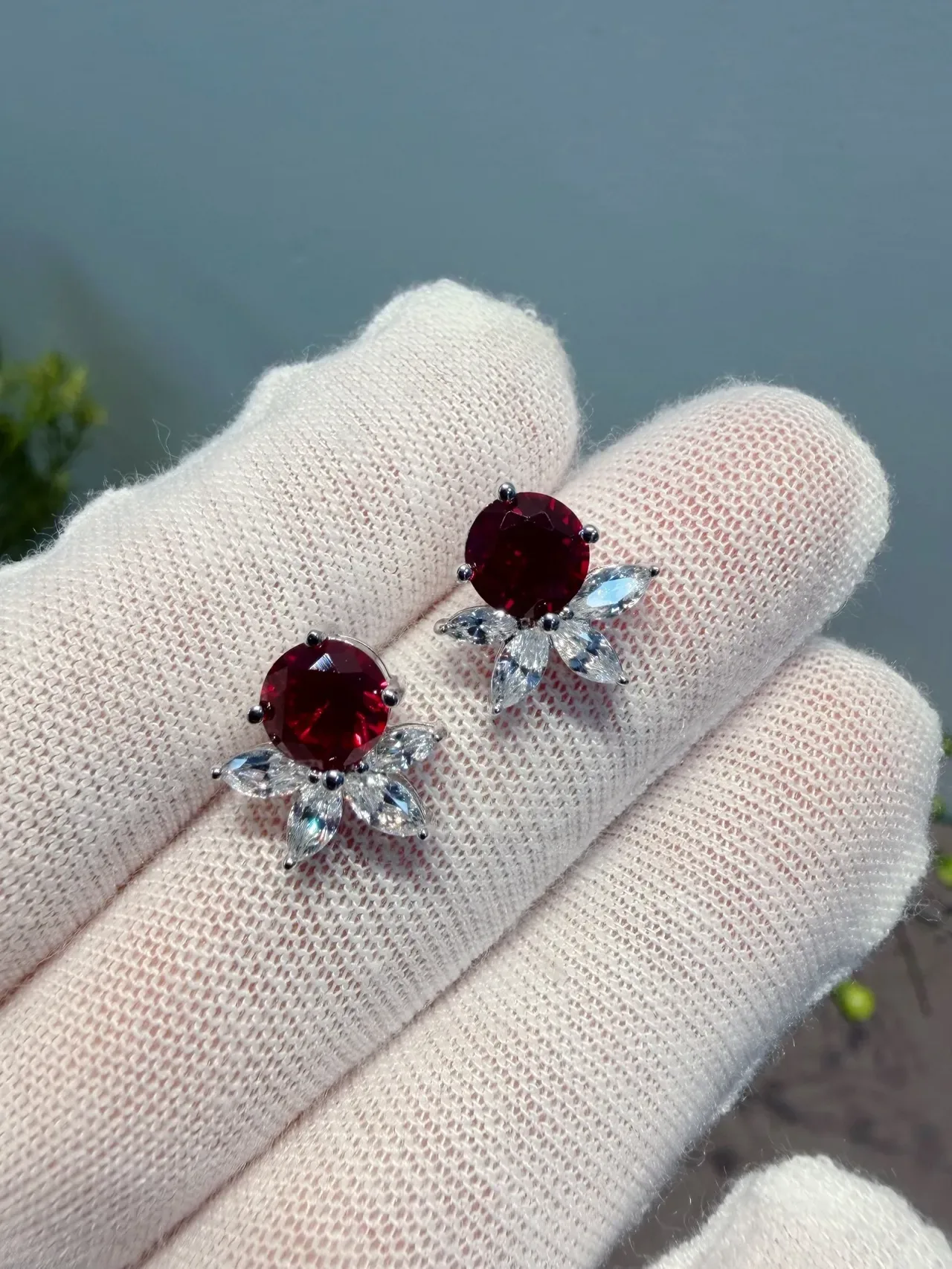 Floral Motif Round Red and Marquise Clear Stone Stud Earrings 4