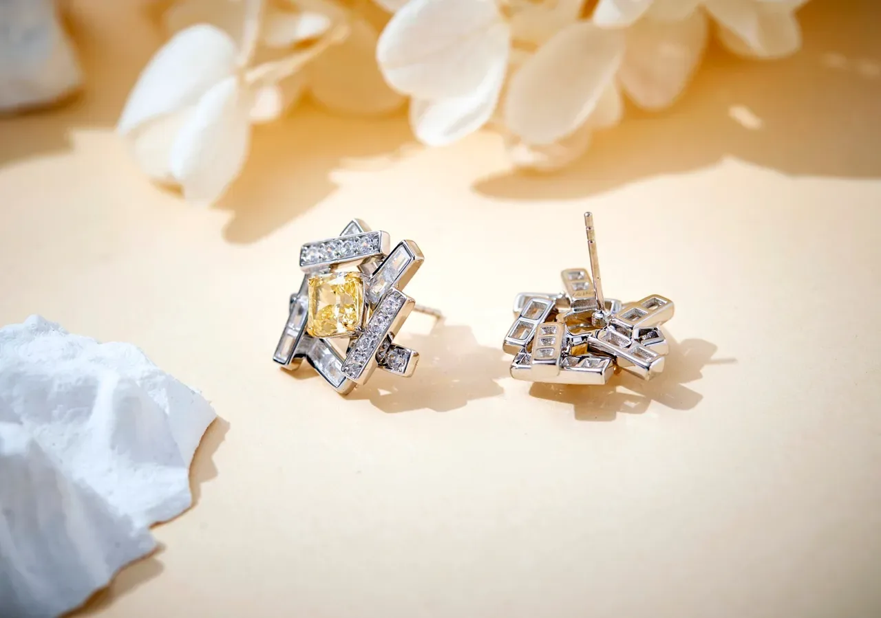 Geometric Lattice Yellow and White Gemstone Stud Earrings 5
