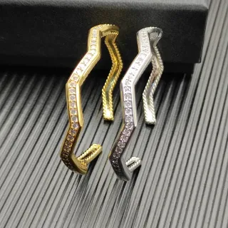 Gold and Silver Zigzag Pavé Rope-Edge Open Rings